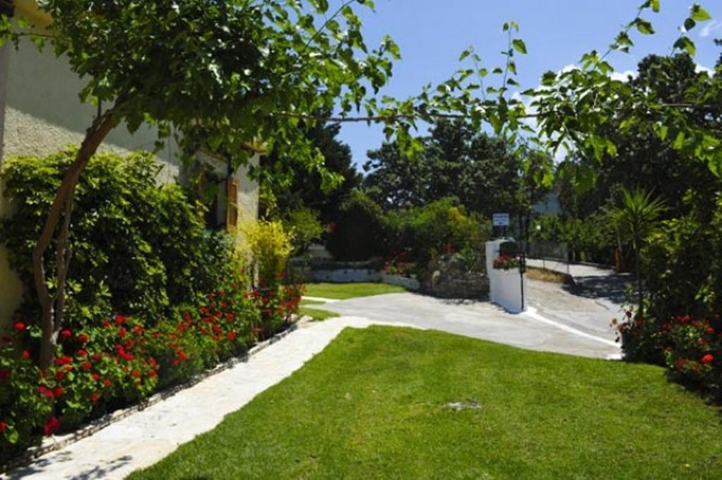 Irene Apartments Acharavi  Bagian luar foto